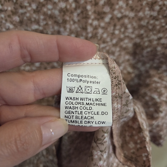 Shein Ditsy Floral Puff Sleeve Boho Pink Blouse Size Medium Summer Spring - Picture 7 of 8